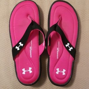 Under armour flip flops